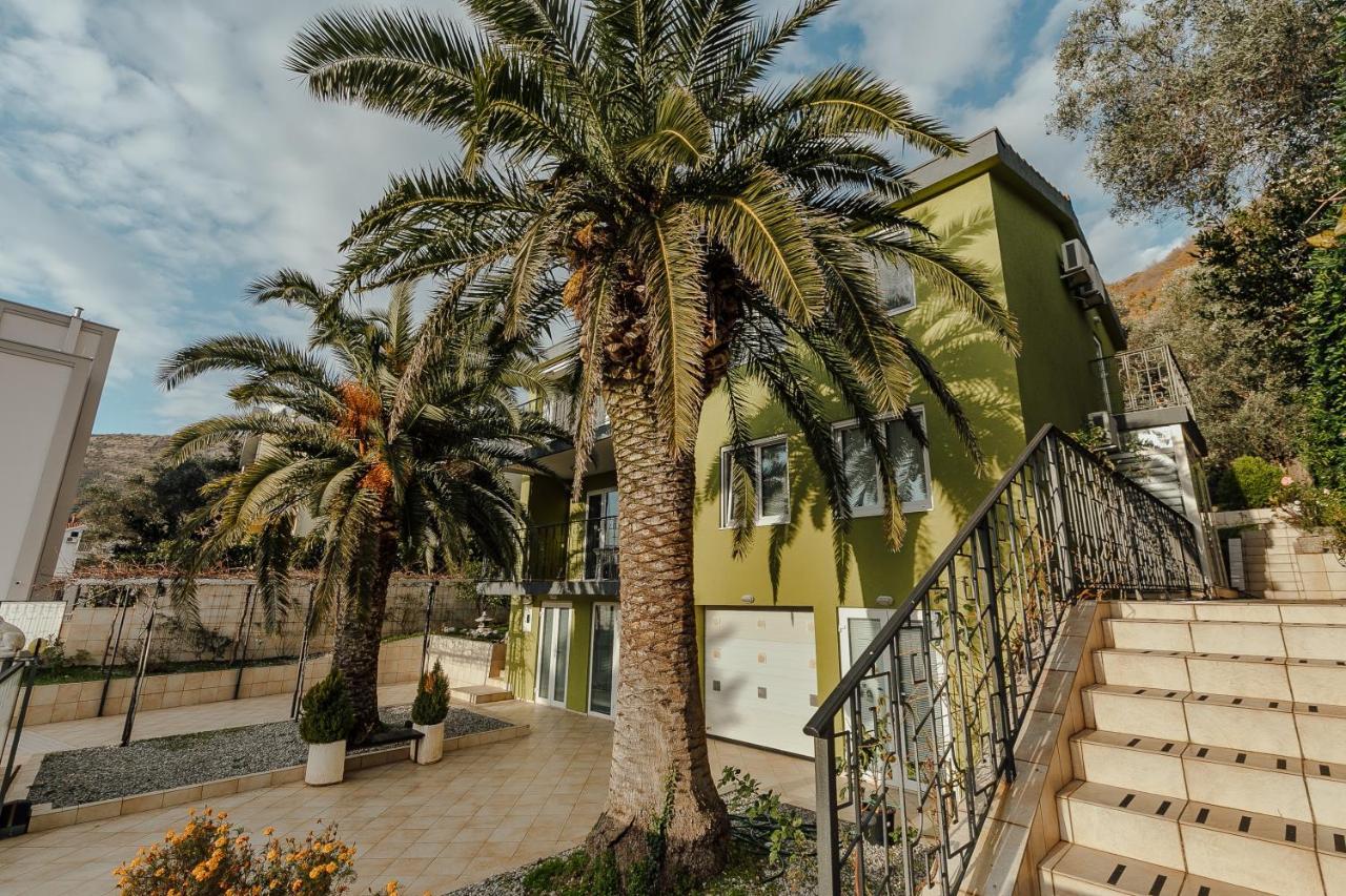 Palm Point Petrovac